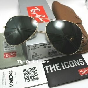 Model Display Ray-Ban Aviator Black Lens Gold Frame RB3025 Classic